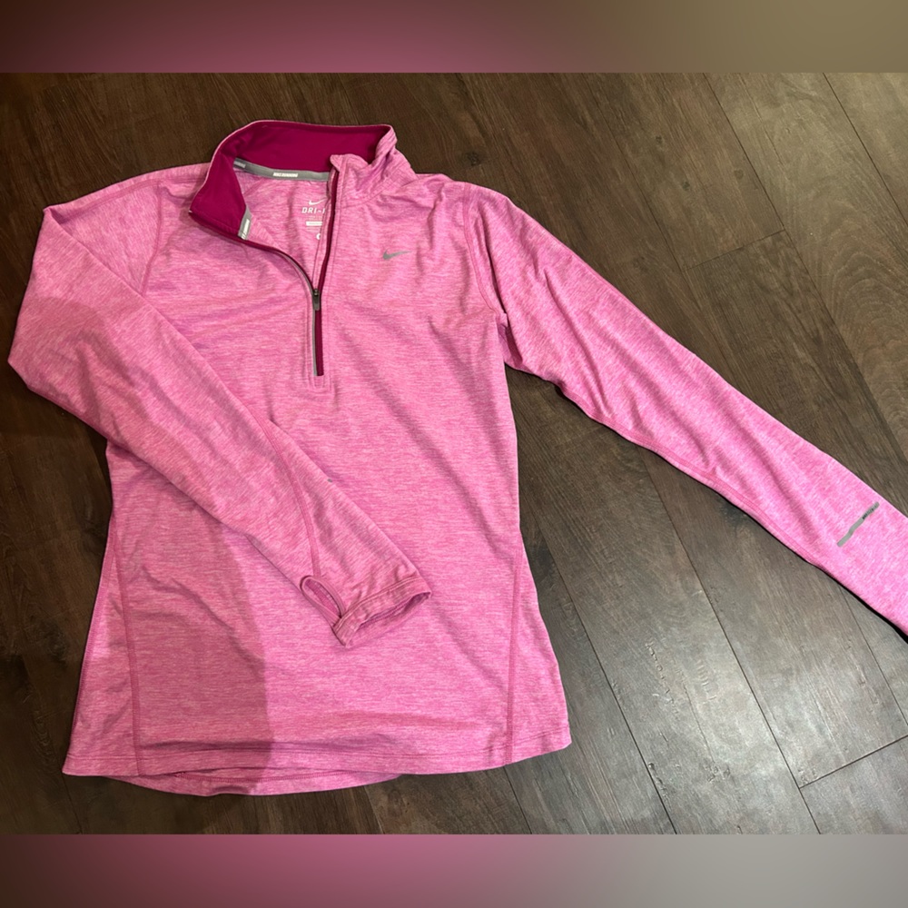 Nike DRI-FIT Quarter Zip Pullover in Perfect Condition